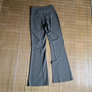 Lululemon Groove High-Rise Flared Pant size 10 never wear